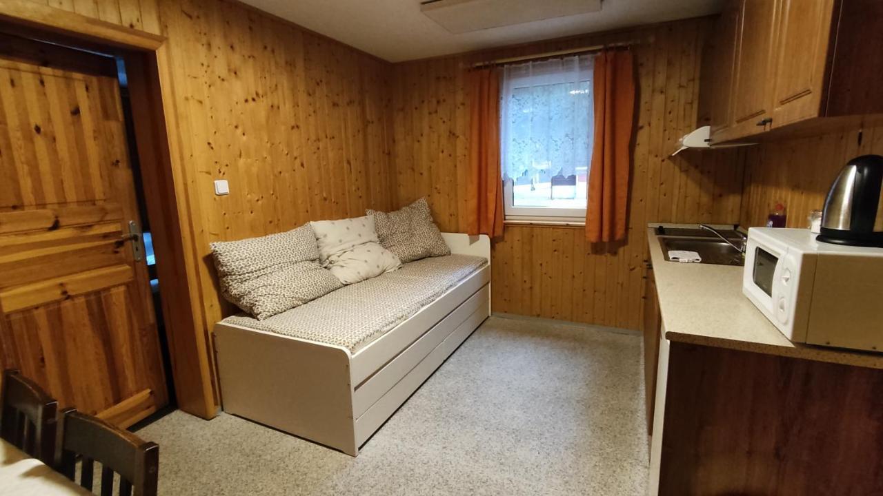 Penzion Apartmany Aninka Mariánská エクステリア 写真