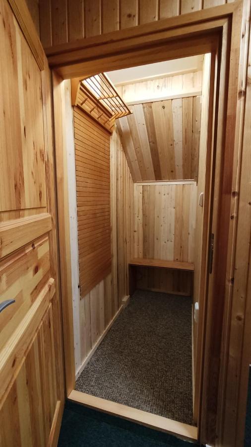 Penzion Apartmany Aninka Mariánská エクステリア 写真